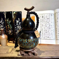 Handcrafted Lacquer Gourd Ornament - Traditional Chinese Feng Shui Hulu Decor