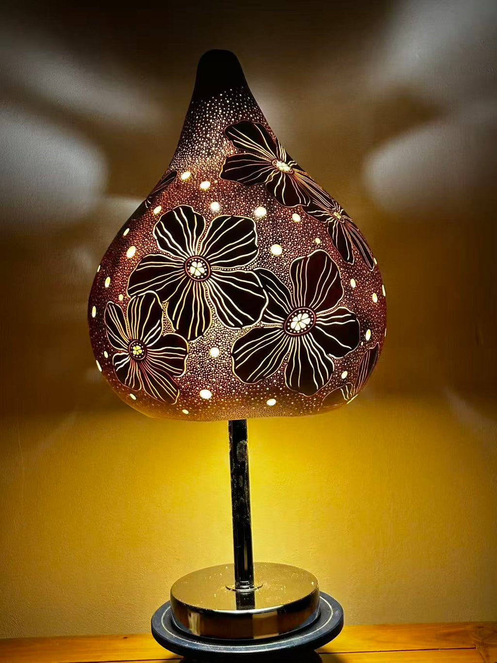 Handcrafted Floral Gourd Lamp – One of a Kind Only one piece exists. Once sold, this exact design will never be recreated.